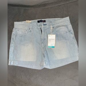 Womens Levi”s pinstriped denim shorts. Size 9